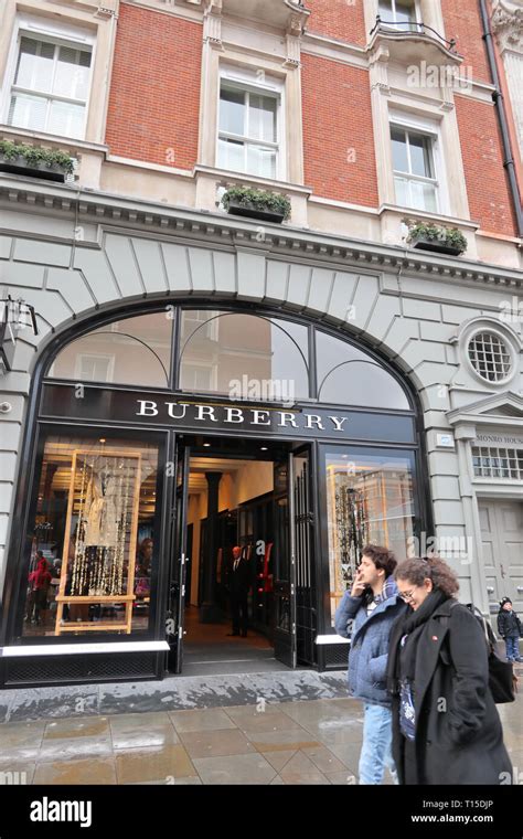 burberry store covent garden|covent garden london.